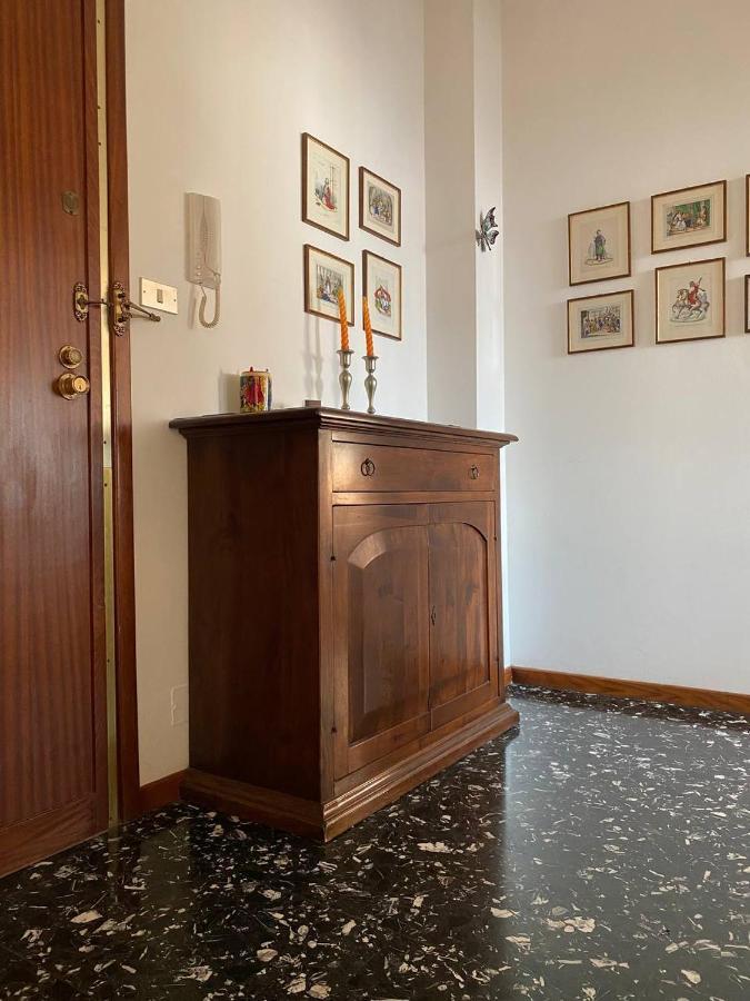 Max And Sea Parking Free Street Apartment Sanremo Bagian luar foto
