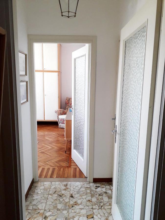 Max And Sea Parking Free Street Apartment Sanremo Bagian luar foto